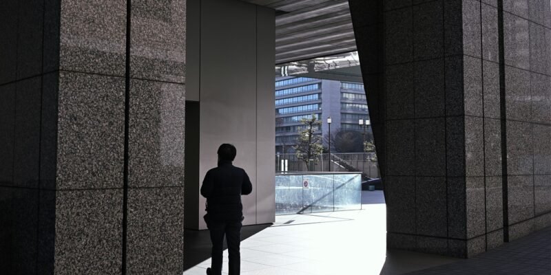How To Remove Concrete Sealer From Glass
